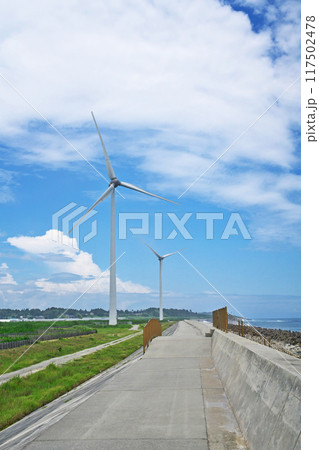 南相馬市の風力発電施設(風力発電機)(夏、八月) 南相馬市の風力発電施設(風力発電機)(夏、八月) 117502478