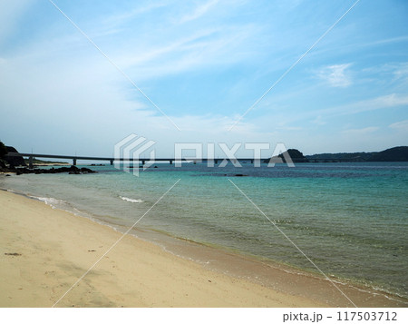下関市角島大橋の絶景 下関市角島大橋の絶景 117503712