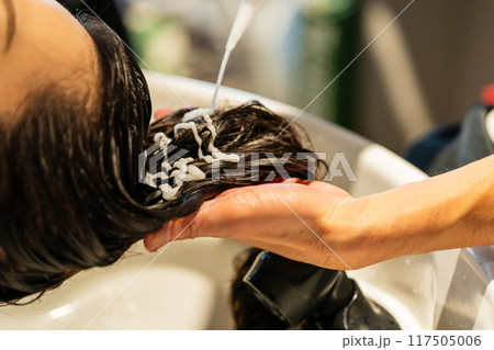 beauty parlor 117505006