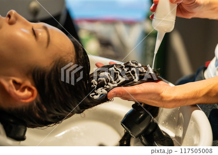 beauty parlor 117505008
