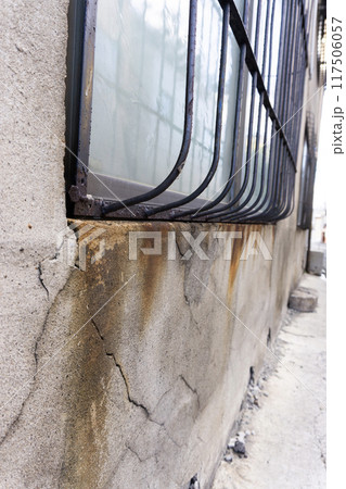 外壁のひび割れ 117506057