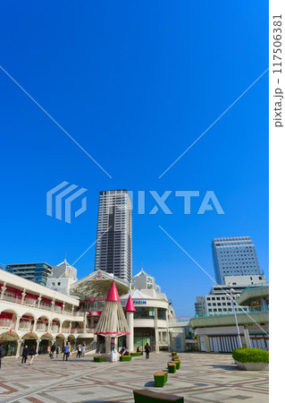 【大阪府】5月・千里中央駅周辺の街並み『せんちゅうパル』 【大阪府】5月・千里中央駅周辺の街並み『せんちゅうパル』 117506381