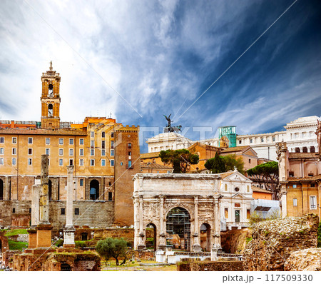 roman forum roman forum 117509330