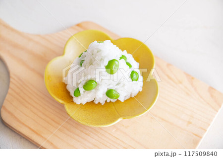枝豆おにぎり 117509840