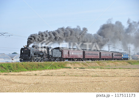 両毛線　伊勢原ー駒形　JR東日本　C61-20+旧客+EF65-501　試運転 117511173