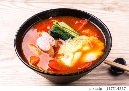 トマトラーメン トマトラーメン 117514287
