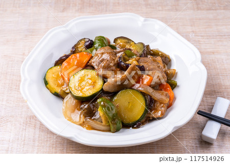 豚肉と夏野菜の炒め物 117514926