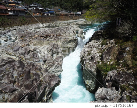 滝の拝 和歌山県古座川町 滝の拝 和歌山県古座川町 117516167