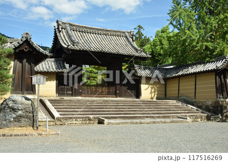随心院門跡　薬医門　京都市山科区 117516269