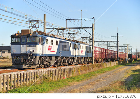 高崎線　熊谷ー行田　JR貨物　EF64-1027（愛知） 117516870