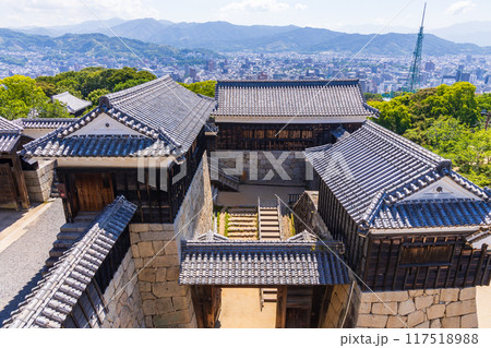愛媛県松山市　日本100名城　松山城　大天守からの眺望 117518988
