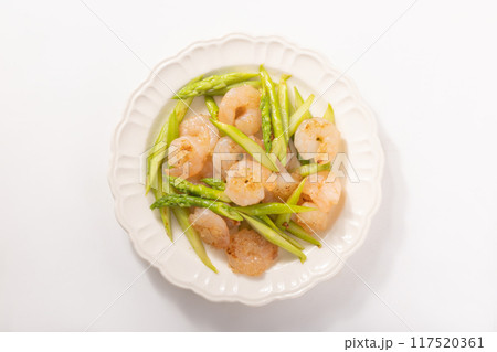 えびとアスパラガスの中華炒め えびとアスパラガスの中華炒め 117520361