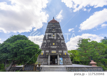 夏の京都　妙満寺　仏舎利大塔 117520948
