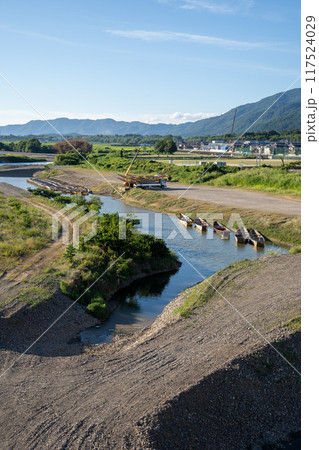 川のある風景 117524029