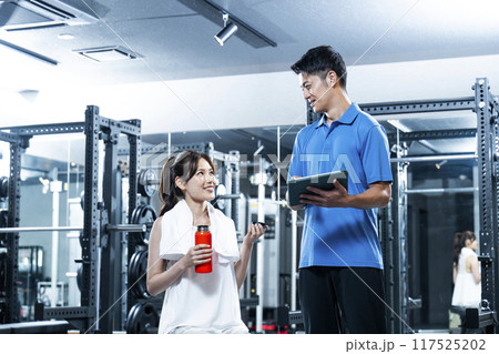 パーソナルトレーニング　カウンセリング 117525202