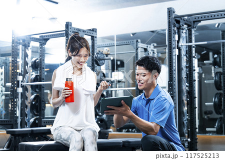 パーソナルトレーニング　カウンセリング 117525213