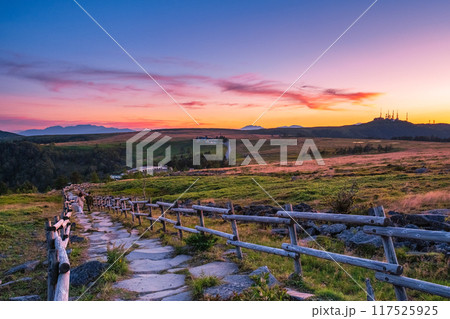 美ヶ原・夕景 117525925