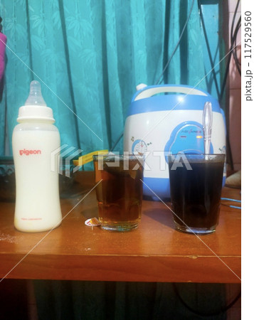 milk tea coffee 117529560