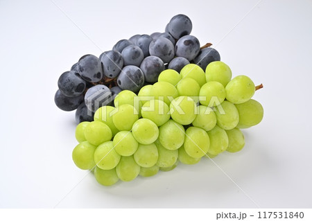 シャインマスカットと種無し巨峰、ぶどう、ブドウ、果物、フルーツ、グレープ。 シャインマスカットと種無し巨峰、ぶどう、ブドウ、果物、フルーツ、グレープ。 117531840