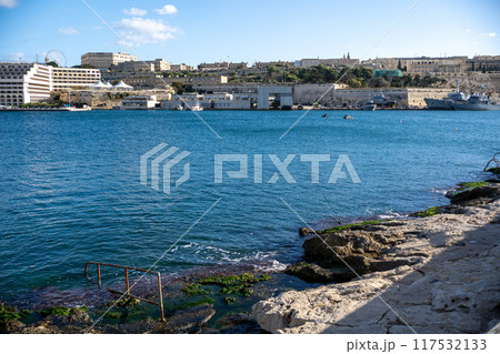 マルタ共和国の海 117532133