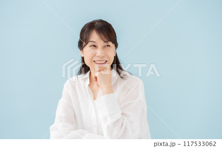 女性 ビューティー 50代 女性 ビューティー 50代 117533062