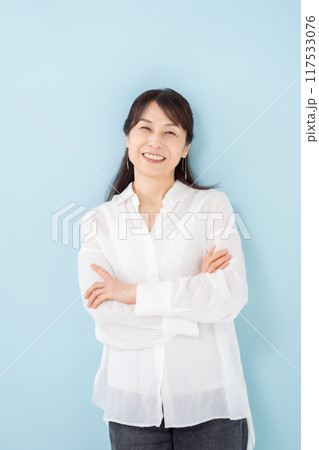 女性 ビューティー 50代 ポートレート 女性 ビューティー 50代 ポートレート 117533076