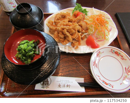 大分県別府市、とり天発祥の店、中華料理レストラン東洋軒の本家とり天定食 117534250