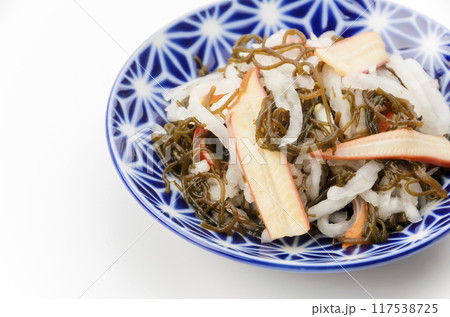 中華イカともずくの梅酢和え 117538725