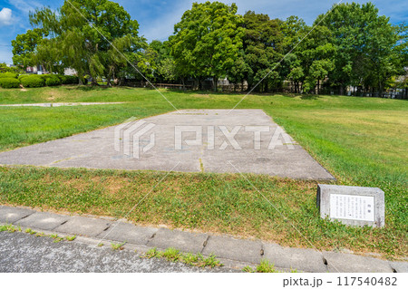 京都府城陽市 正道官衙遺跡の向屋 京都府城陽市 正道官衙遺跡の向屋 117540482