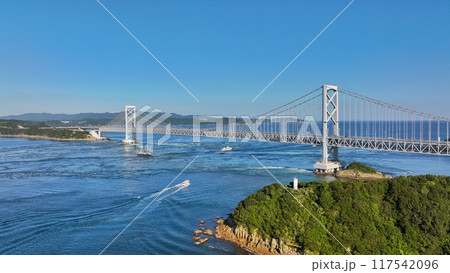 大鳴門橋と鳴門海峡 117542096