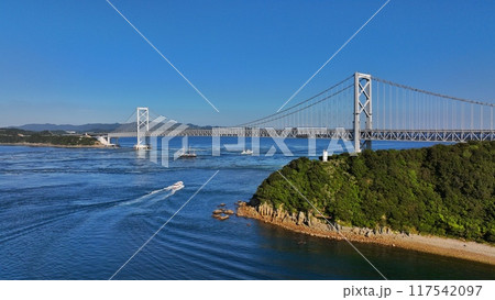 大鳴門橋と鳴門海峡 117542097