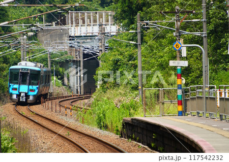 福井の牛ノ谷駅の電車 福井の牛ノ谷駅の電車 117542232