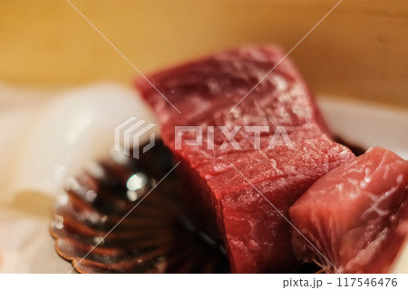 美味しいマグロの刺身 117546476