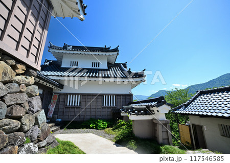 天空の城となる「越前大野城」 天守閣と石垣 天空の城となる「越前大野城」 天守閣と石垣 117546585