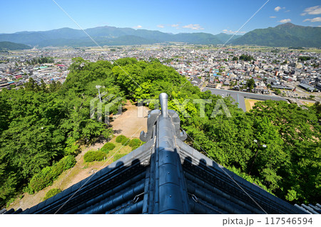 天空の城となる「越前大野城」 天守閣と石垣 天空の城となる「越前大野城」 天守閣と石垣 117546594