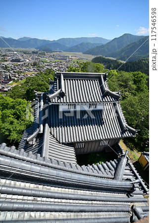天空の城となる「越前大野城」　天守閣と石垣 117546598