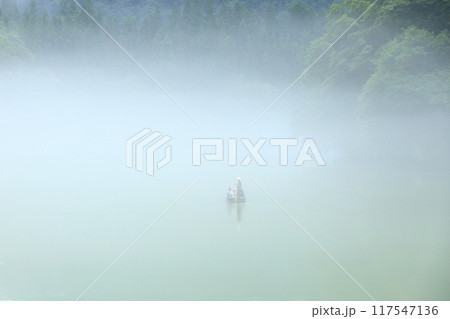 霧幻峡の渡し　早戸船着き場 117547136