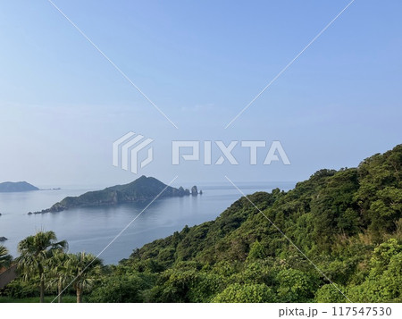 笠沙美術館展望所から沖秋目島を望む 笠沙美術館展望所から沖秋目島を望む 117547530