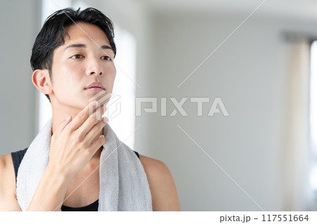 若い男性ライフスタイルイメージ 若い男性ライフスタイルイメージ 117551664