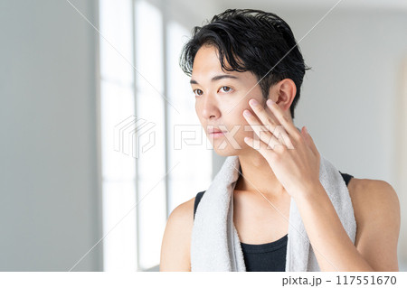 美容　若い男性　ビューティーイメージ 117551670