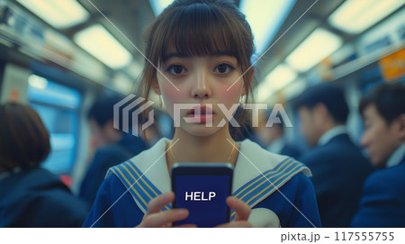 満員電車で助けを求める女子高生 117555755