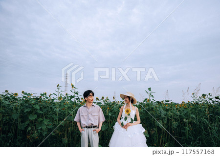 ひまわり畑で前撮り 117557168