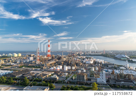 《三重県》工場夕景・四日市コンビナート 《三重県》工場夕景・四日市コンビナート 117558672