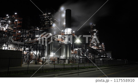 福島県いわき市の「勿来IGCC発電所」の夜景 福島県いわき市の「勿来IGCC発電所」の夜景 117558910