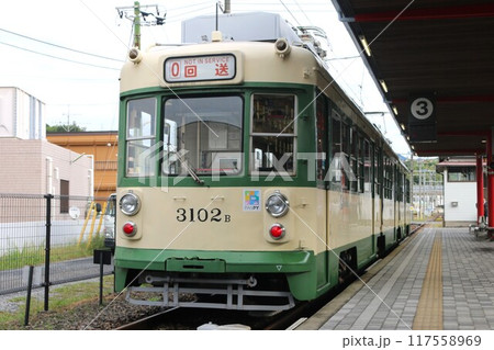 【広島電鉄】3100形〜ぐりーんらいなー〜(宮島線:広電宮島口駅) 【広島電鉄】3100形〜ぐりーんらいなー〜(宮島線:広電宮島口駅) 117558969