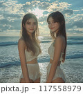 ビキニの上にいる水着姿の若い女性 117558979