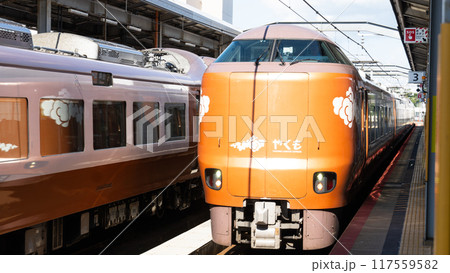 松江駅の特急やくも(273系) 松江駅の特急やくも(273系) 117559582