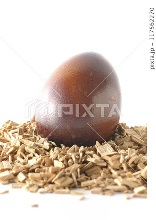 燻製たまごと燻製チップ 燻製たまごと燻製チップ 117562270