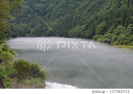 只見川の川霧 只見川の川霧 117562551