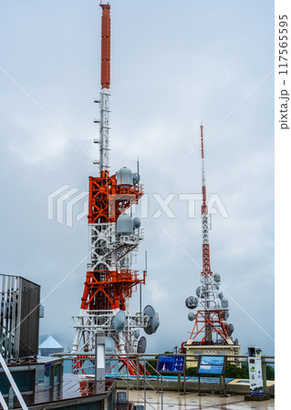 稲佐山展望台から霧・雲の長崎市街地 【長崎市】 稲佐山展望台から霧・雲の長崎市街地 【長崎市】 117565595